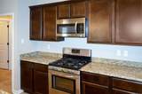 621 Greenwich Dr - Photo 3