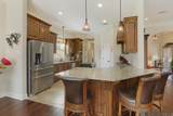 18380 Old Maplewood Dr - Photo 11