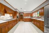 7221 Frontier Dr - Photo 5