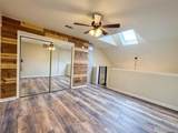 10513 Oak Hills Pkwy - Photo 13