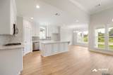 10656 Deric Ave - Photo 3