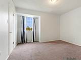 830 Meadow Glen Ave - Photo 6