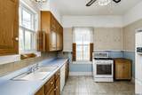 1040 Eugene St - Photo 5
