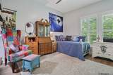 990 Stanford Ave - Photo 9