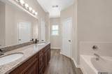 10064 Park Ridge Dr - Photo 16
