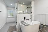 6363 Sevenoaks Ave - Photo 17