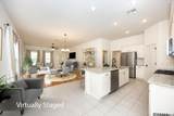 1072 Shadow Bluff Dr - Photo 11