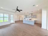 3452 Waterbury Ave - Photo 8