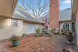 8737 Wakefield Ave - Photo 17