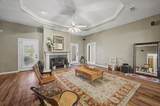 300 Cheyenne Dr - Photo 5