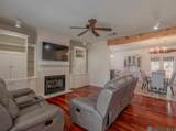 1757 Nelson St - Photo 3
