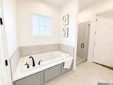 3452 Waterbury Ave - Photo 19