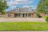 1044 Sherwood Forest Blvd - Photo 2