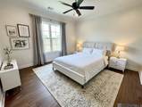 3452 Waterbury Ave - Photo 4