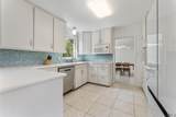1032 Lakeview Dr - Photo 3