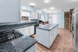 1044 Sherwood Forest Blvd - Photo 4