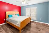 1044 Sherwood Forest Blvd - Photo 14