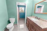 1044 Sherwood Forest Blvd - Photo 18