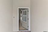 1905 Oakwood Dr - Photo 2