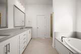 205 Queens Way - Photo 13