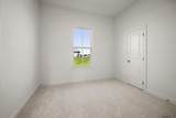 205 Queens Way - Photo 14