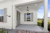205 Queens Way - Photo 3