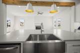 205 Queens Way - Photo 8