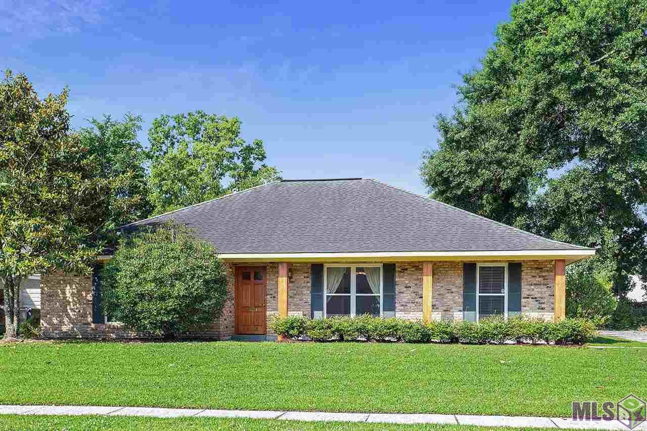 1132 Oakley Dr - Photo 1