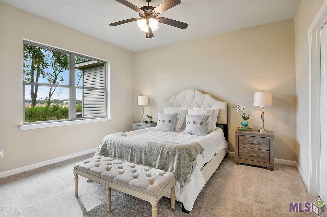 17488 Berkshire Dr - Photo 1