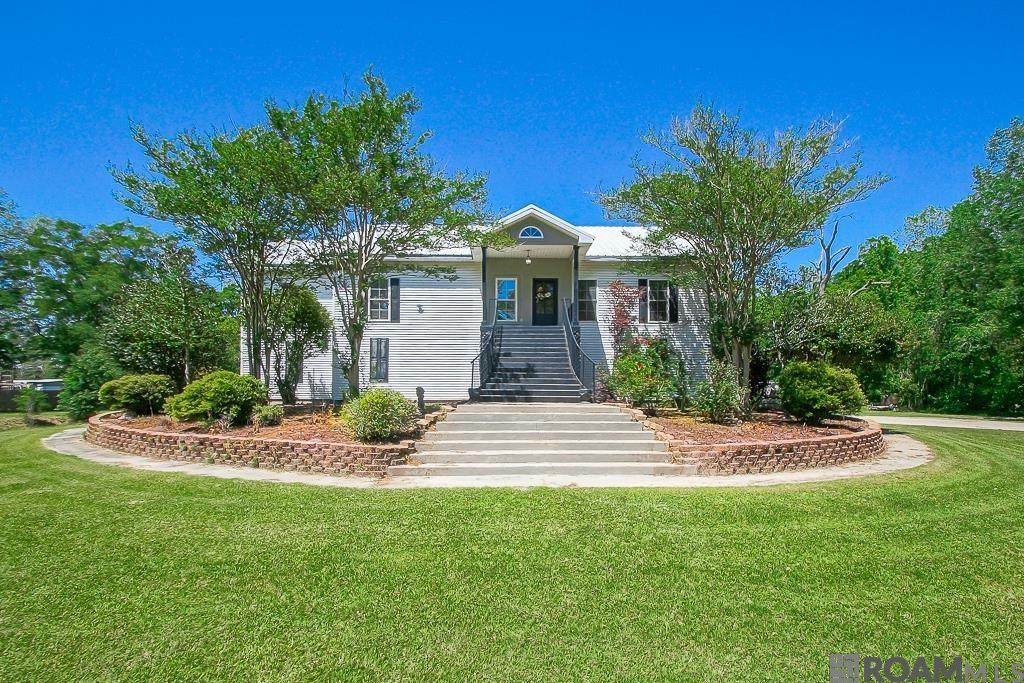 10373 Gurney Rd - Photo 1