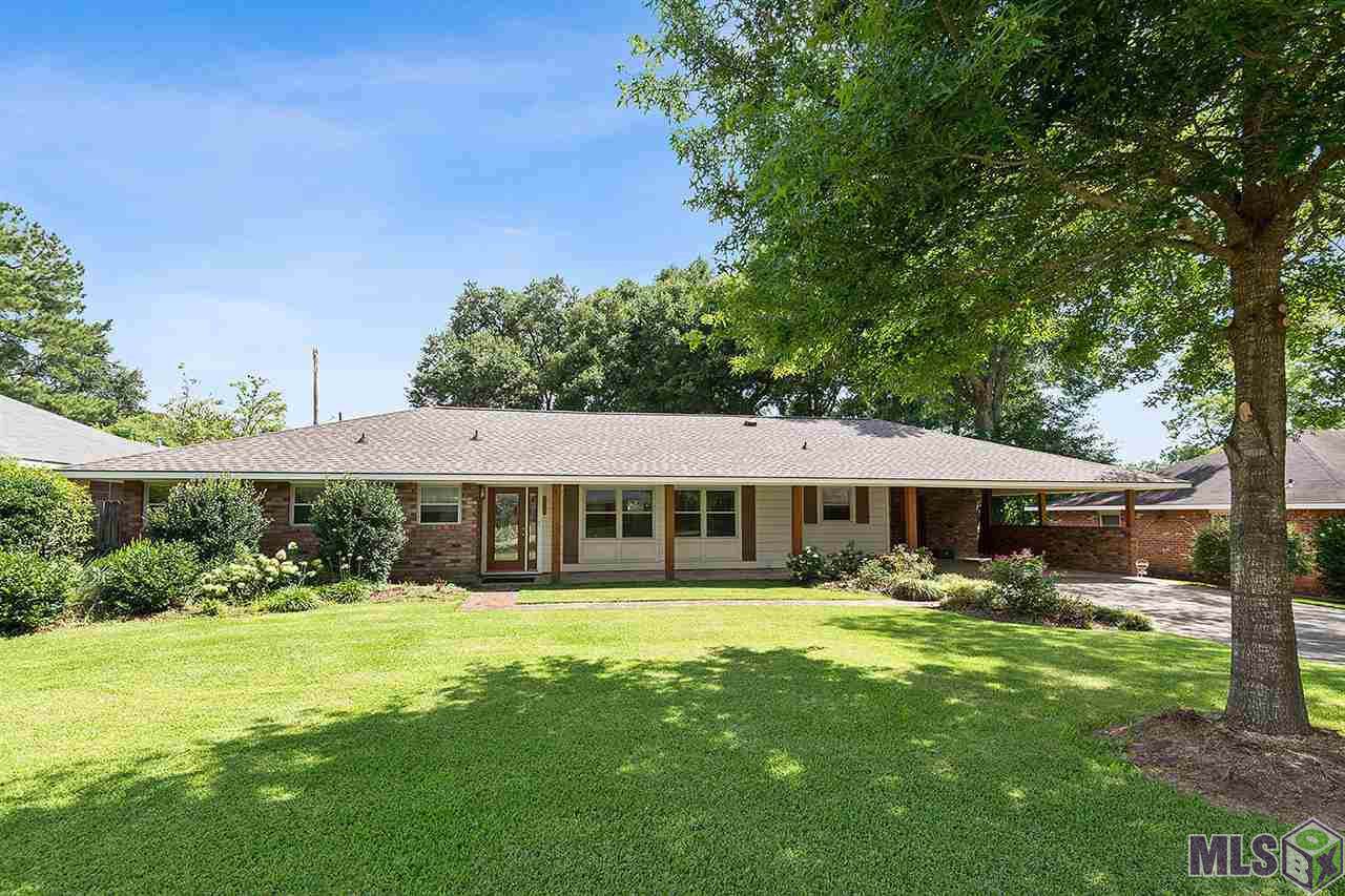 3626 Oak Hills St - Photo 1