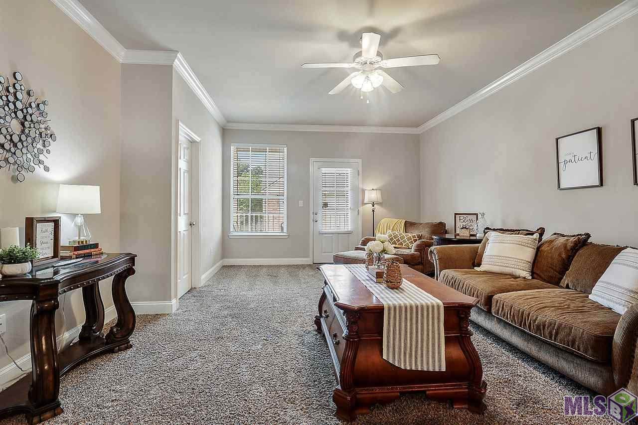 900 Dean Lee Dr - Photo 1