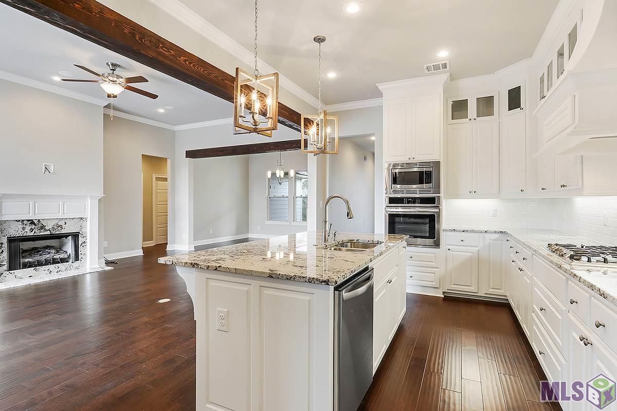16017 Greycliff Ave - Photo 1