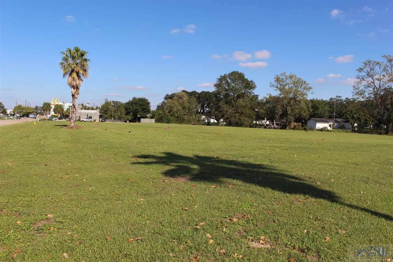 https://bt-photos.global.ssl.fastly.net/batonrouge/orig_boomver_1_160257-2.jpg
