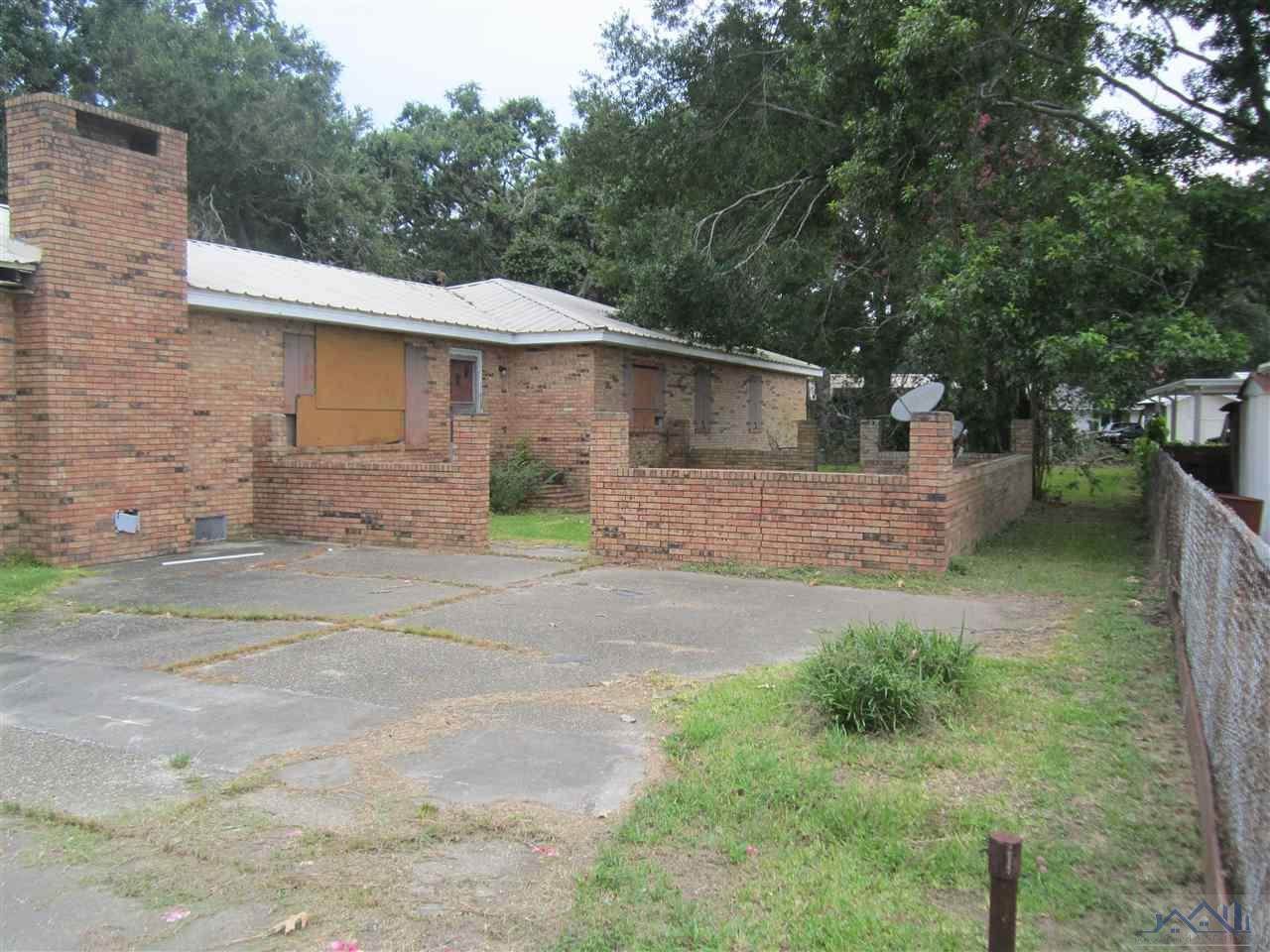 144 Meadow Ln - Photo 1