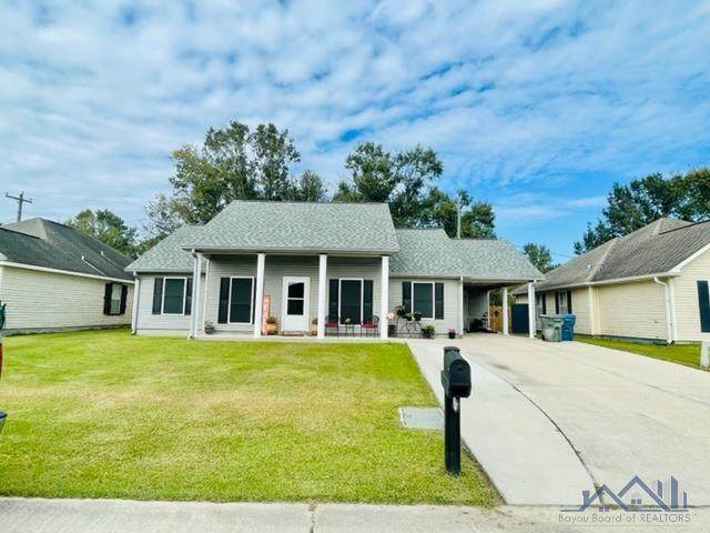 325 Julie St - Photo 1