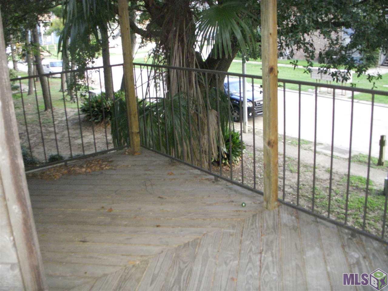8252 Governor Dr - Photo 1