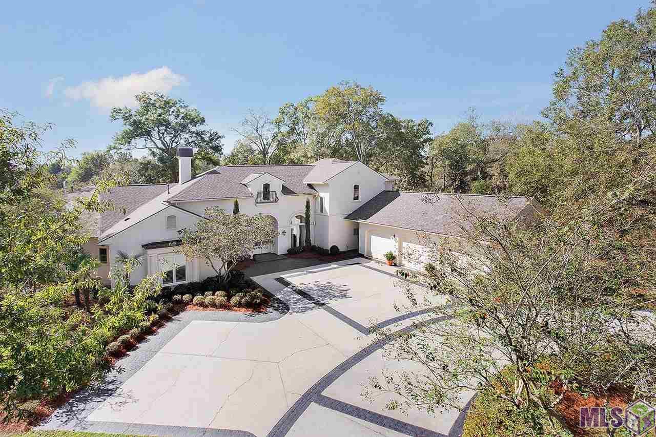 19210 Lakeway Ave - Photo 1