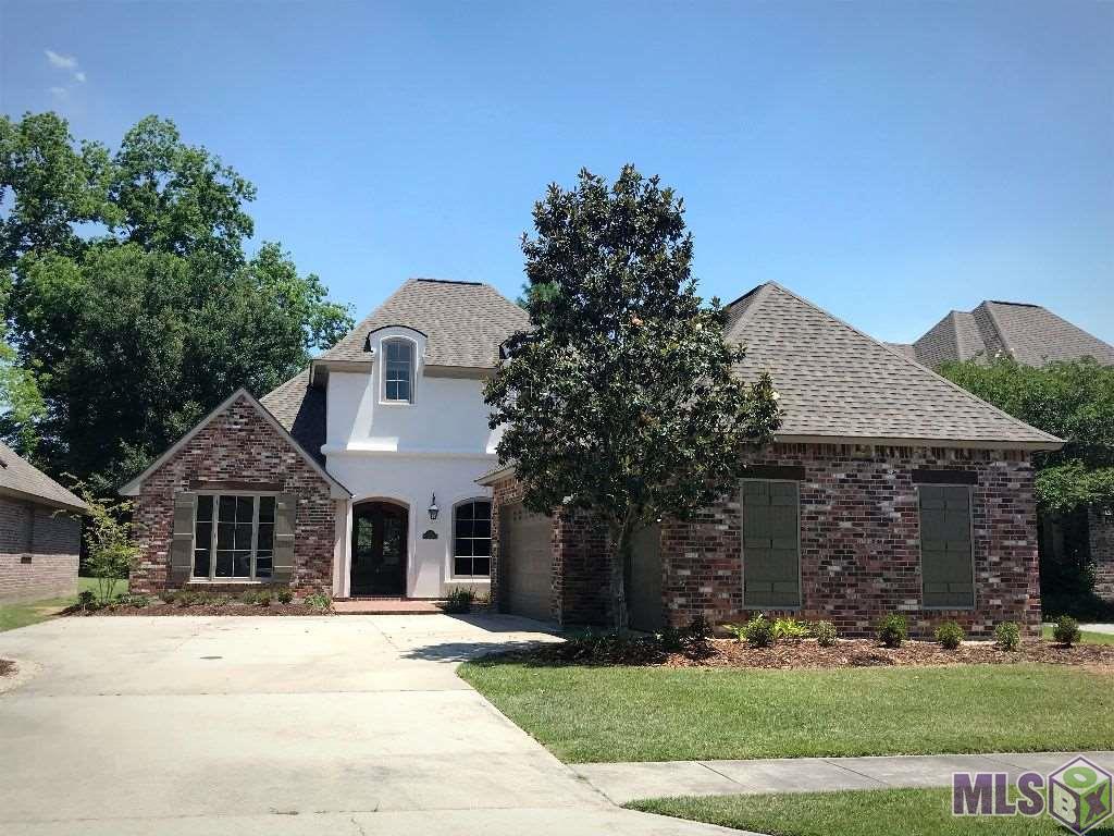 390 South Club Ave - Photo 1