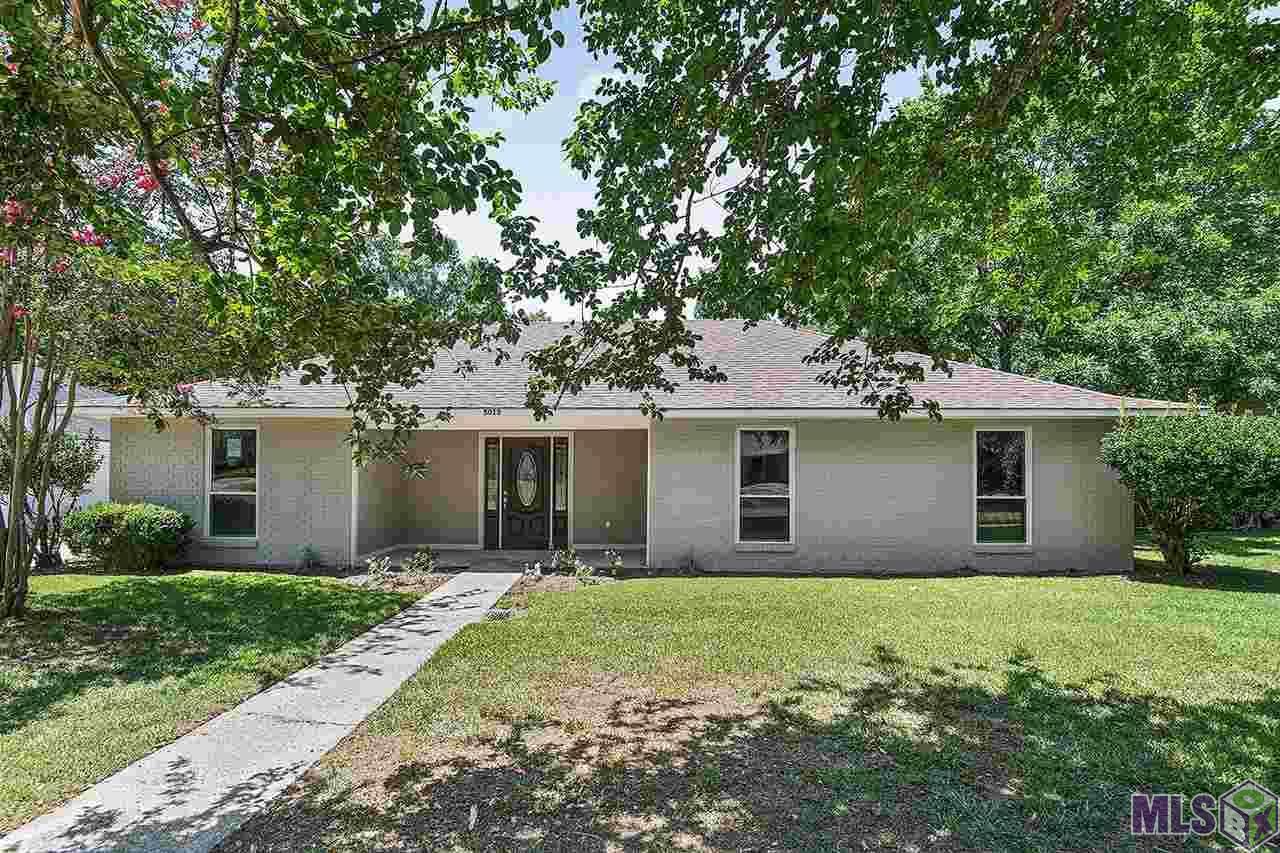 5013 Universal Ave - Photo 1