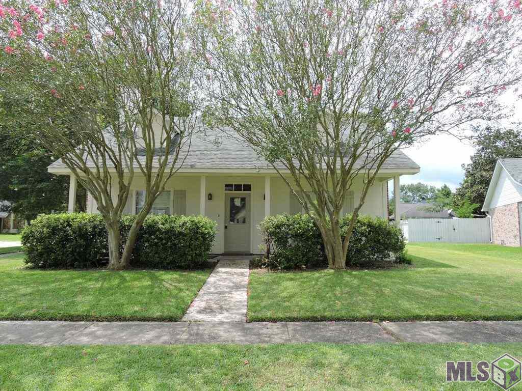 768 Fountain View Dr - Photo 1