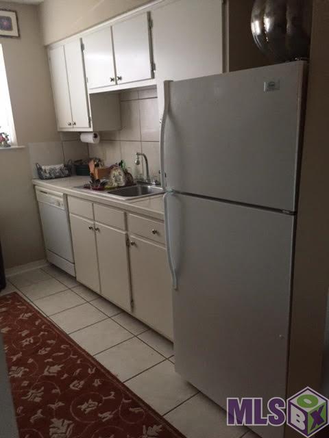 914 Tony St - Photo 1