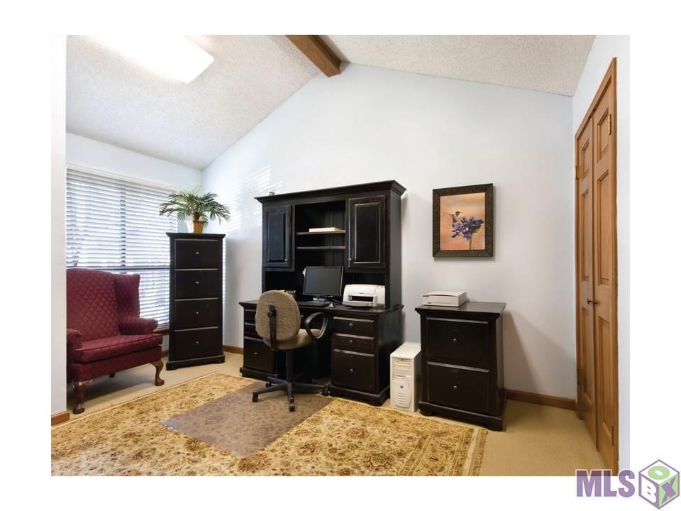 8211-H Summa Ave - Photo 1