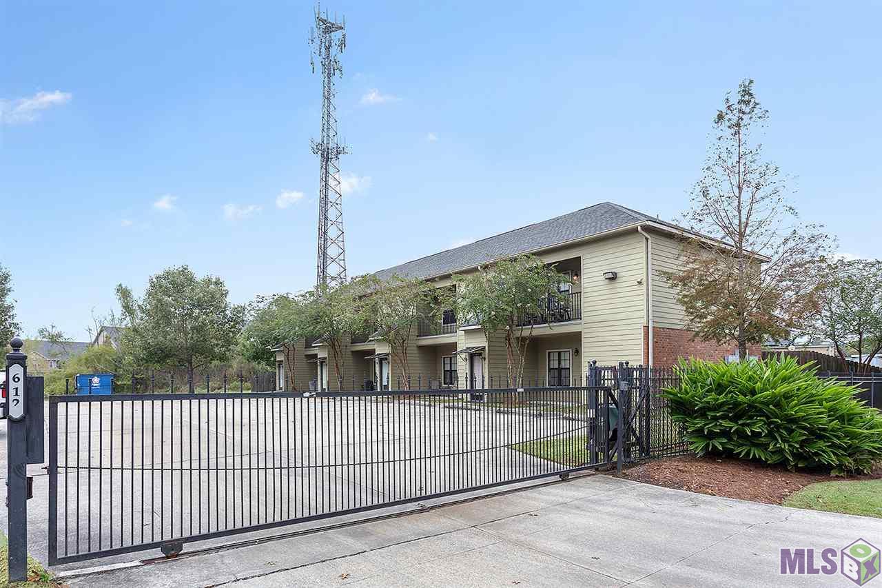 612 Kenilworth Pkwy - Photo 1