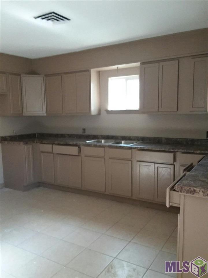 3405 Washington Ave - Photo 1