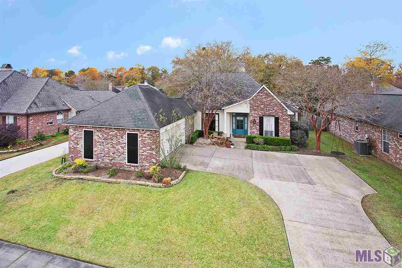 5834 Cherryridge Dr - Photo 1