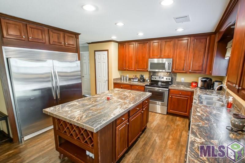16992 Loflin Ln - Photo 1