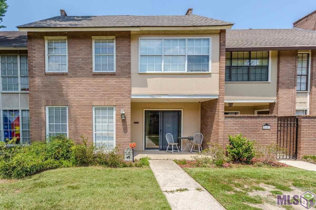 2149 Stonehenge Ave - Photo 1