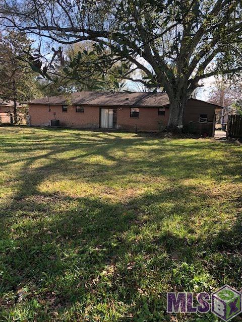 11677 Glenda Dr - Photo 1