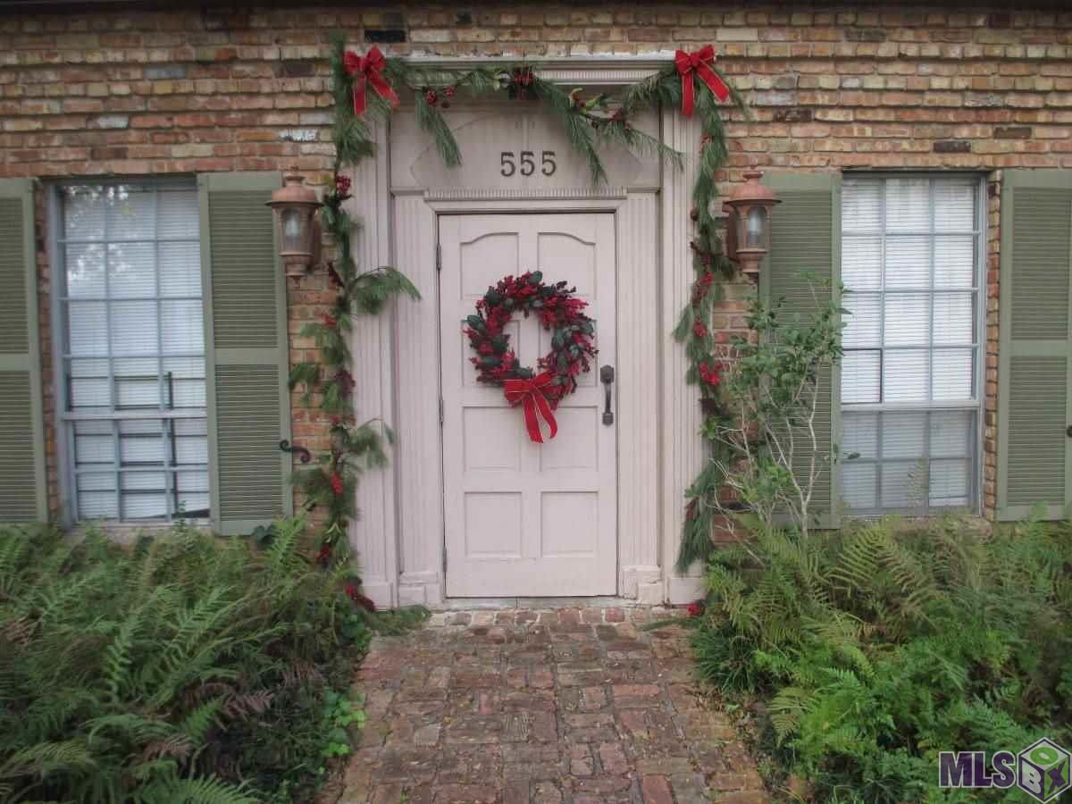 555 Spanish Town Rd - Photo 1